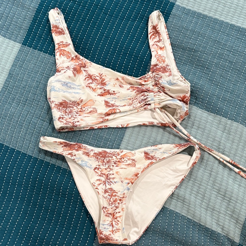L*space Tropical Print Bikini Set (Size S Top and XS Bottoms)